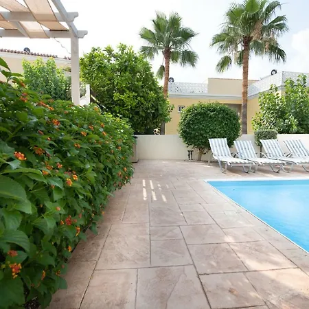 Villa Blue Water Dio Paralimni